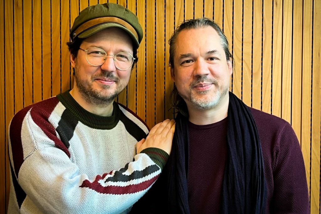 Café Marvin y los ladridos espaciales con Brueder Selke