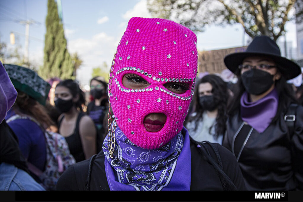 ‘Esas morras sí me representan’, expo de Viviana Martínez