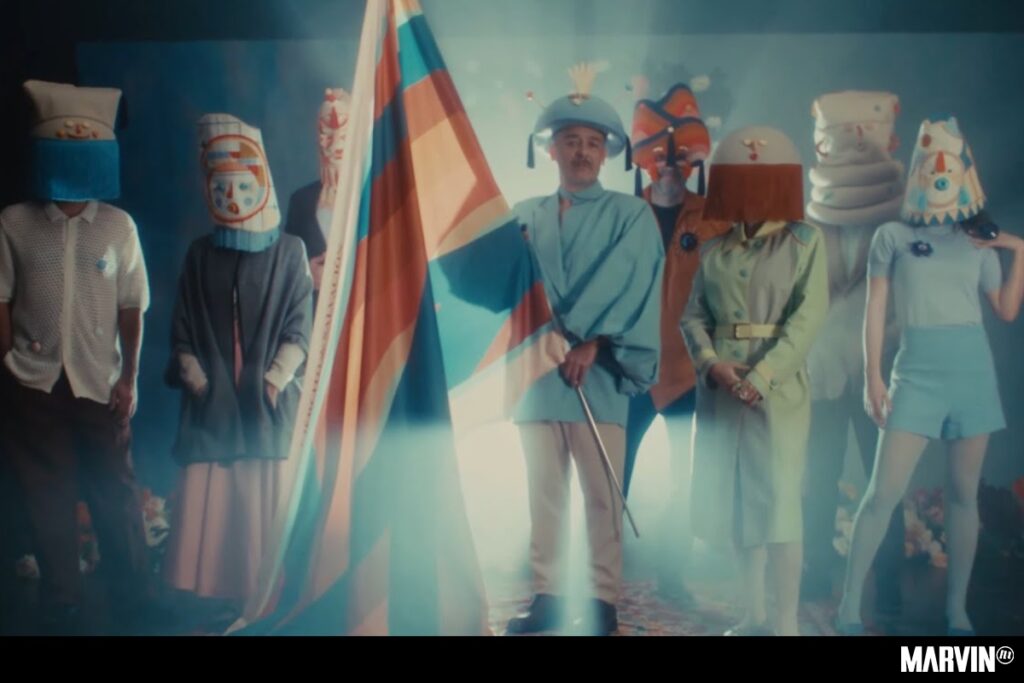 Love Of Lesbian en sintonía con Rigoberta Bandini para exponer su  “Contradicción”