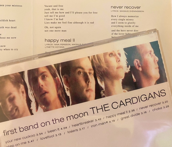 The Cardigans: "En Suecia la música se toma muy en serio (y ABBA es un fenómeno ejemplar)" 4 the cardigans nina persson entrevista lovefool suecia pop 5