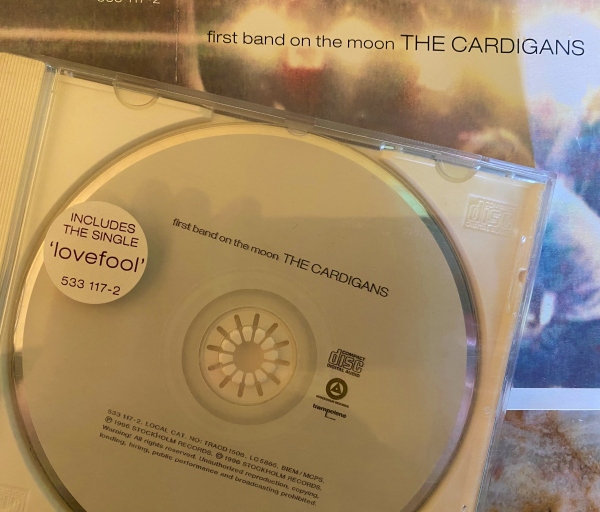 The Cardigans: "En Suecia la música se toma muy en serio (y ABBA es un fenómeno ejemplar)" 5 the cardigans nina persson entrevista lovefool suecia pop 6