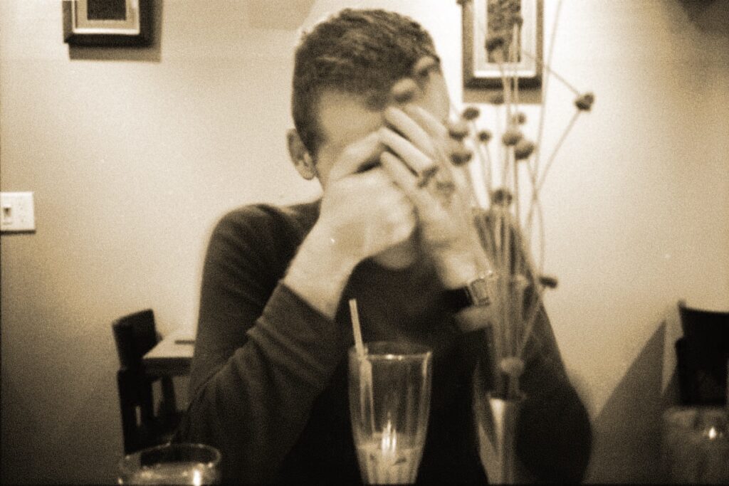 Café Marvin en el estado último del objeto con Anthony Naples