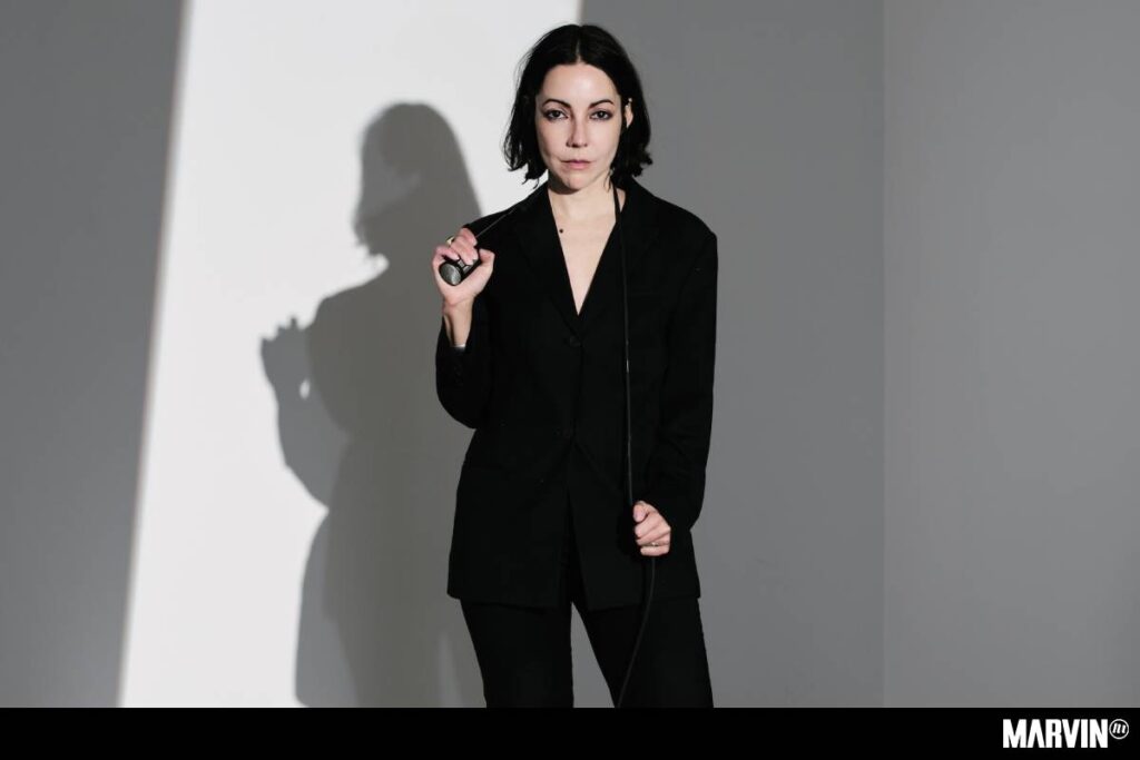 lucrecia-dalt-divina-single-a-danger-to-ourselves