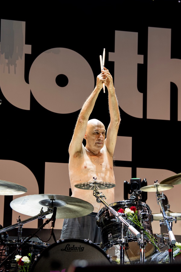 ‘Back to the beginning’: Ningún DeLorean nos devolverá a Sabbath 3 back to the beginning black sabbath resena 18