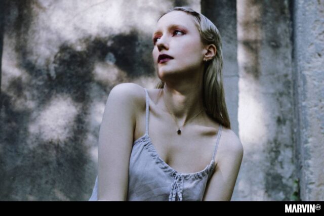 sally-dige-holding-the-sun-album-resena