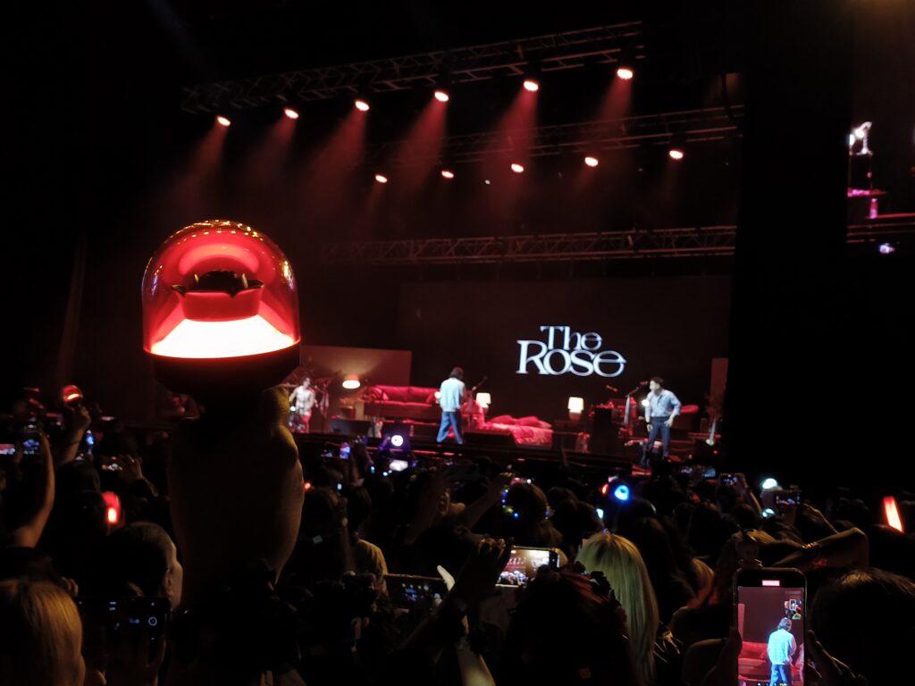 The Rose en México: Un jardín sonoro en la jungla de asfalto 3 https://marvin.com.mx/the-rose-cdmx-once-upon-a-wrld-tour-resena/