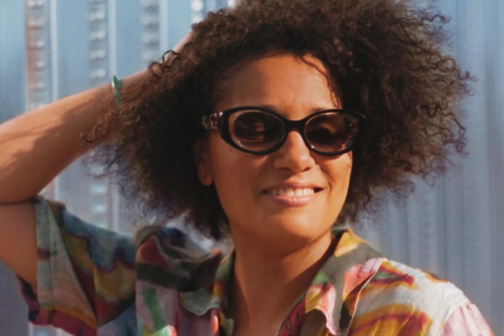 Café Marvin estando por lo grupal con rRoxymore