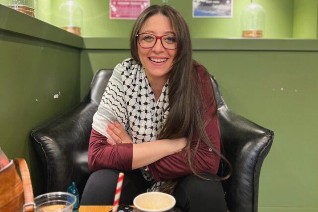 Café Marvin esperando la última palabra del otro con Sanah Kadoura