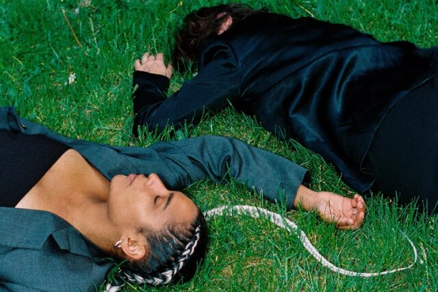 Café Marvin antes del dibujo preciso con Monstera Black and alys(alys)alys