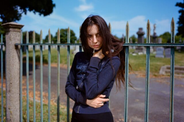 Café Marvin rehabilitando los buzos de Verne con Malibu