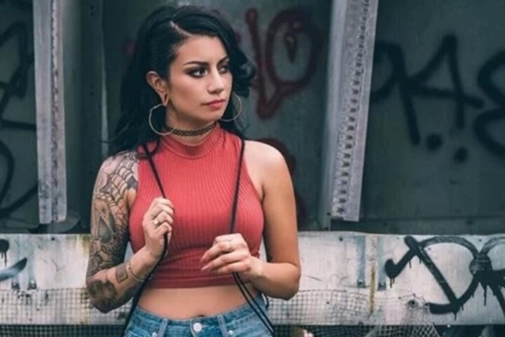 Café Marvin en un límite sin piso con Vel Nine