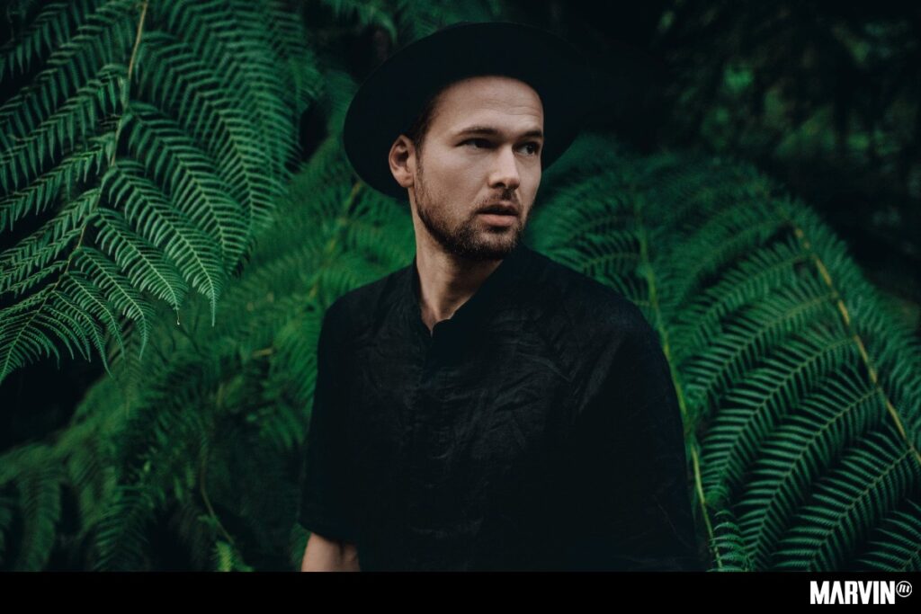 Monolink: electrónica que pone a la belleza en el centro del mundo