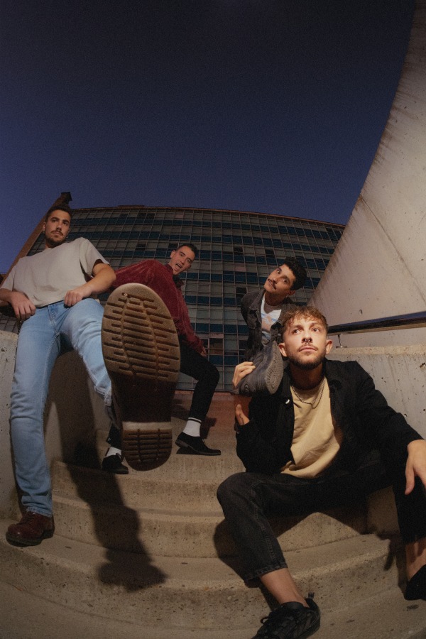 Miniño: "Somos una resaca de domingo con una depresión de caballo" 2 02