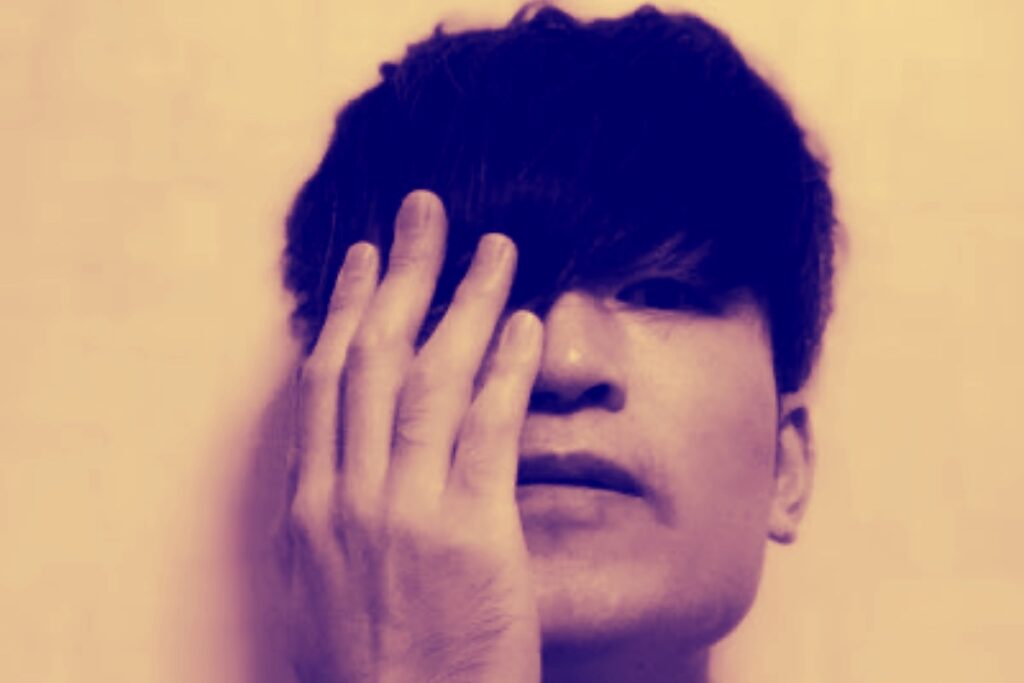 Café Marvin gotea por no desparramar con Takaaki Izumi