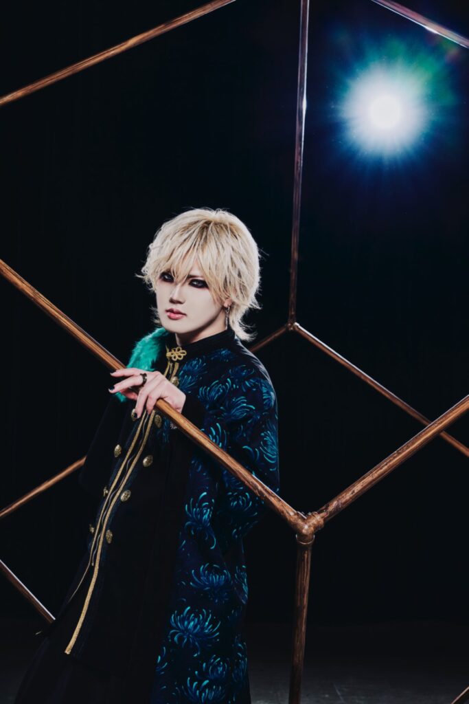 XANVALA: "La oscuridad es la raíz de todo" 3 https://marvin.com.mx/xanvala-vkei-entrevista-japon/