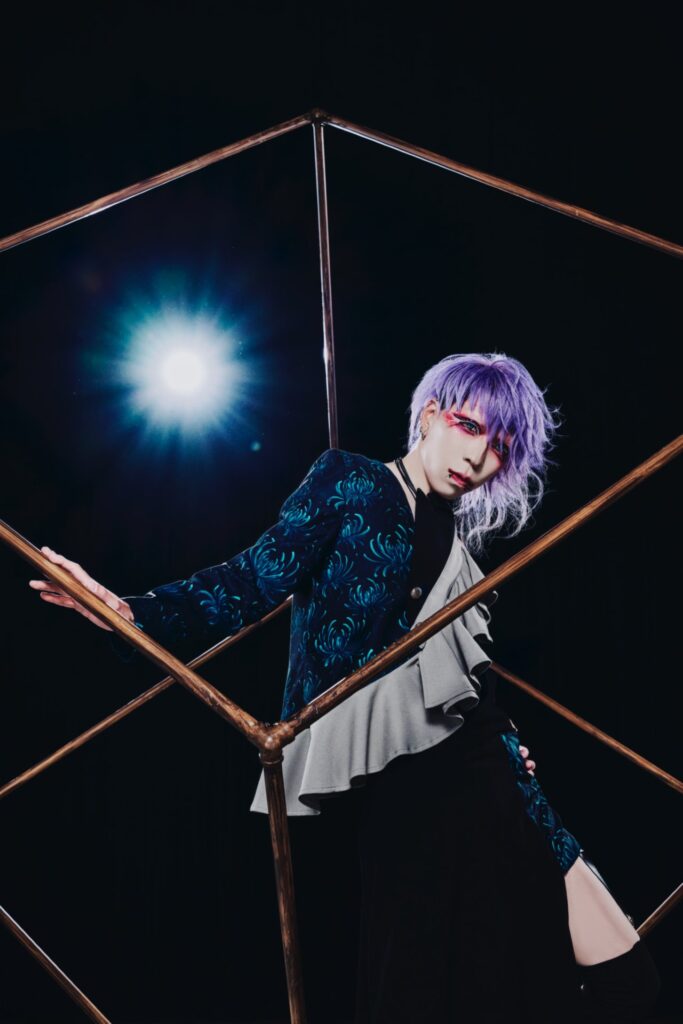 XANVALA: "La oscuridad es la raíz de todo" 2 https://marvin.com.mx/xanvala-vkei-entrevista-japon/