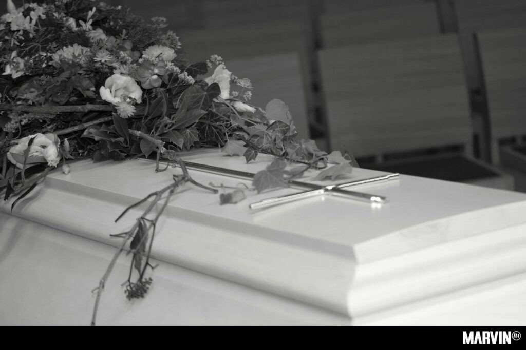 Gin Muerto-nic: ¿Ya hiciste la playlist de tu funeral?