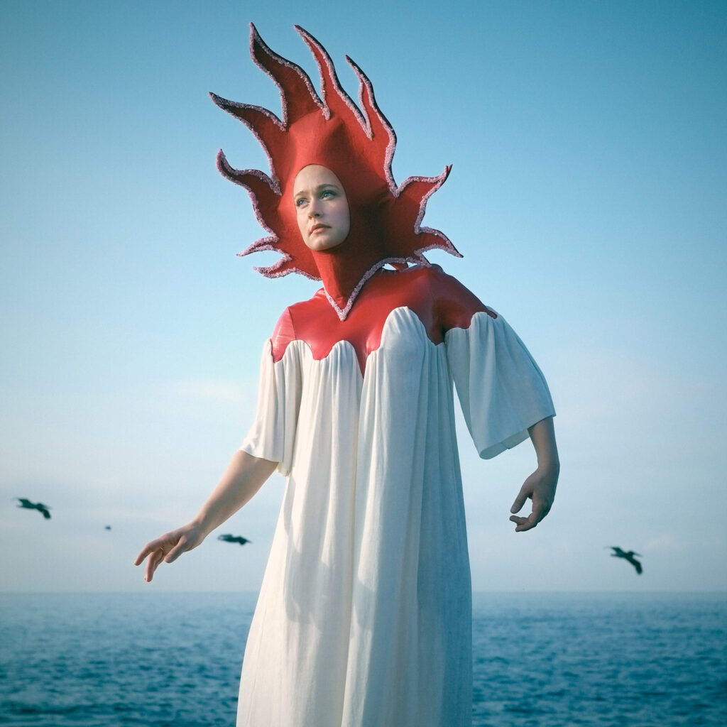 https://marvin.com.mx/to-athena-estrena-have-i-lost-my-magic?-pop/