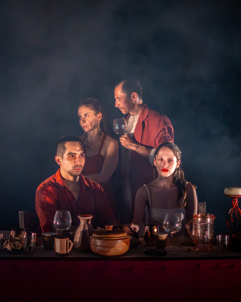 Elisabetha Gruener: "Eso sí, prefiero cinco minutos de gloria que una vida entera de nada" 2 https://marvin.com.mx/elisabetha-gruener-teatro-cdmx-foro-shakespeare/