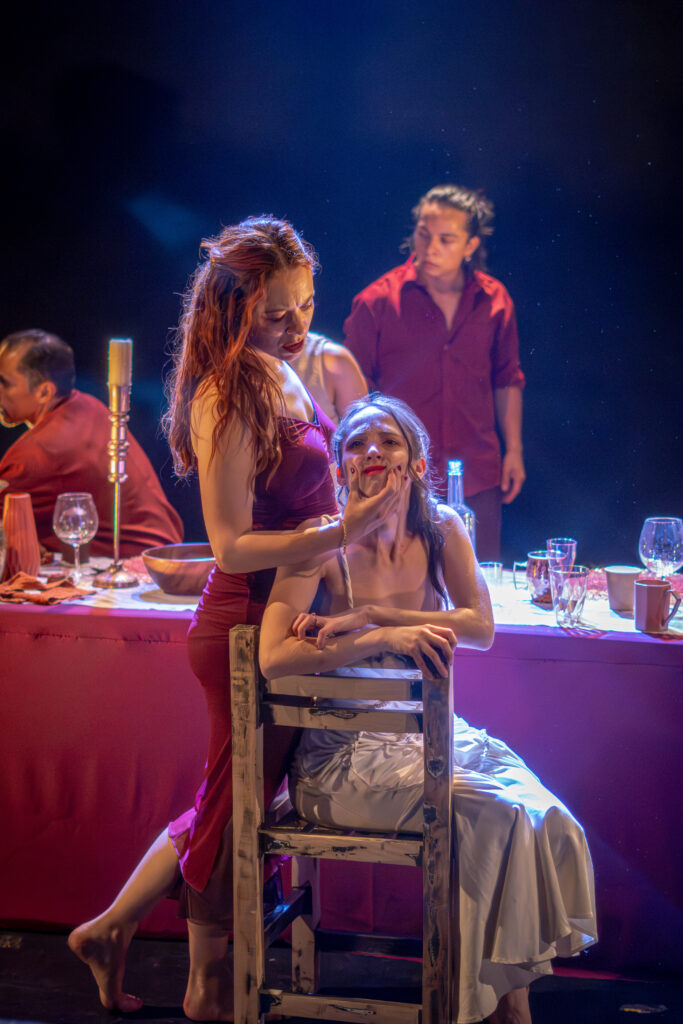 Elisabetha Gruener: "Eso sí, prefiero cinco minutos de gloria que una vida entera de nada" 4 https://marvin.com.mx/elisabetha-gruener-teatro-cdmx-foro-shakespeare/