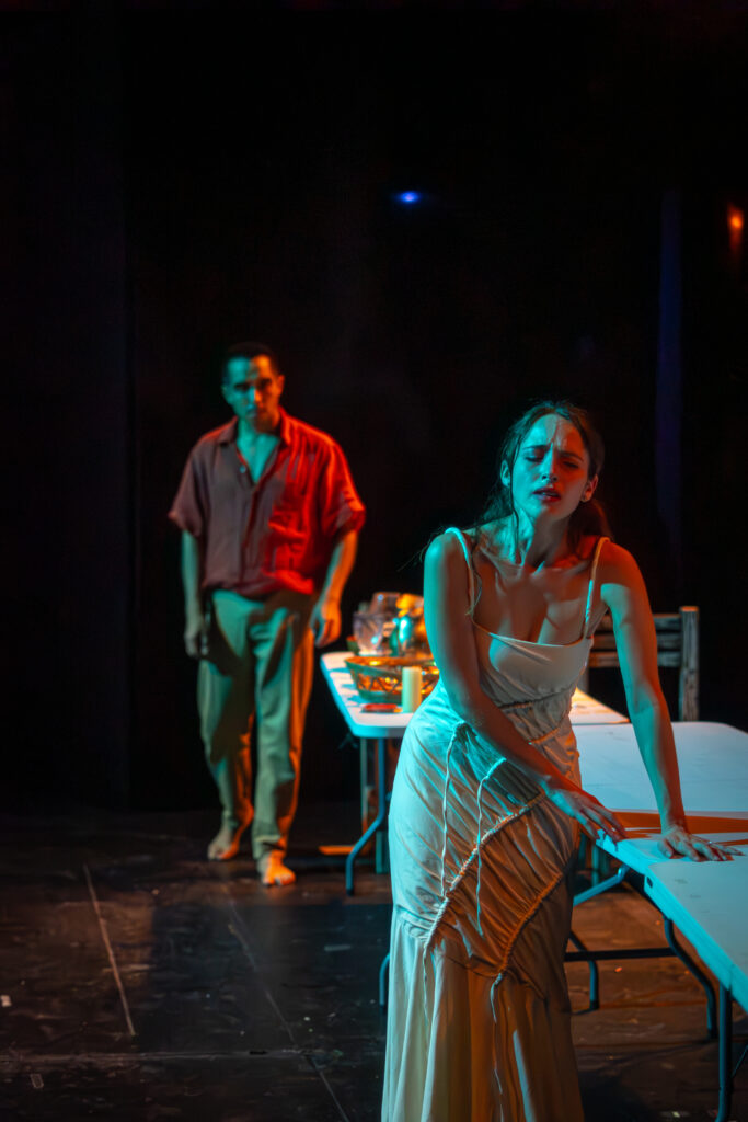 Elisabetha Gruener: "Eso sí, prefiero cinco minutos de gloria que una vida entera de nada" 5 https://marvin.com.mx/elisabetha-gruener-teatro-cdmx-foro-shakespeare/