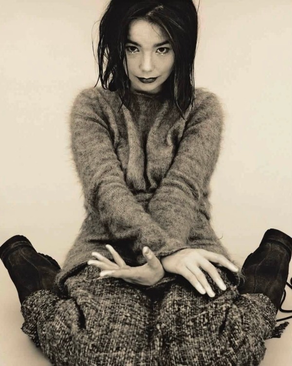 Björk: A 33 años de su ‘Debut’, la rareza sigue siendo una buena arma 2 bjork debut album resena 33 anos 2