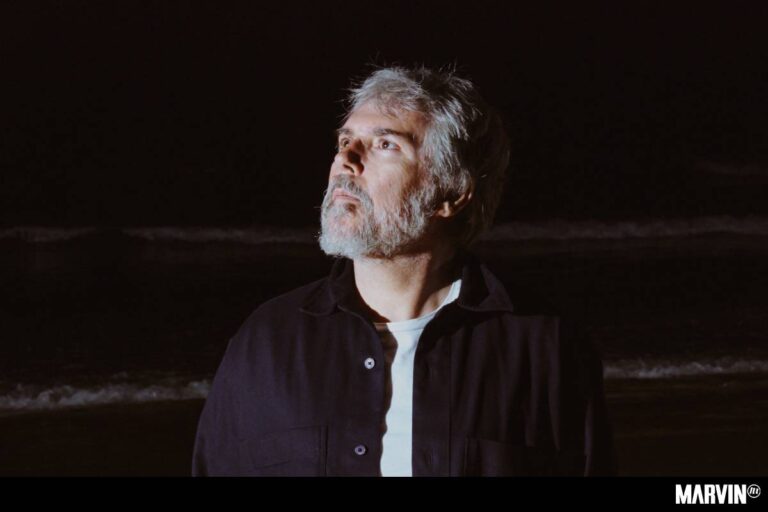 Iván Ferreiro: “Lo que está prohibido saber es lo más divertido de la vida”