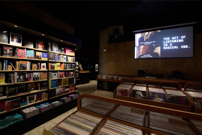 Shhh Roma, listening room 3 sdfsf