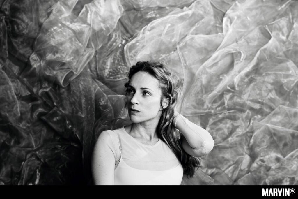 Agnes Obel: “Existen conexiones en el espacio y el tiempo, atravesándonos, el milagro de estar vivos”
