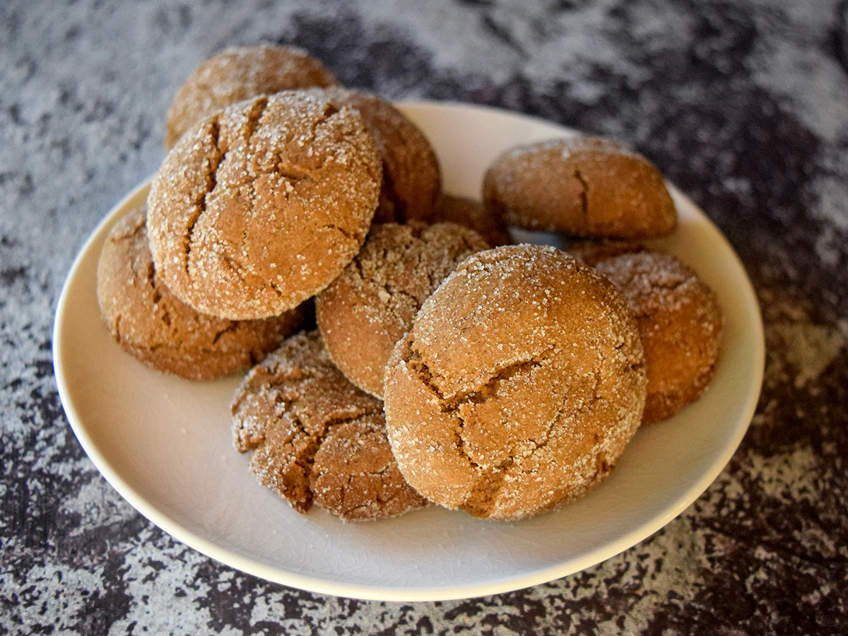 Image for Soft Gingerbread Crinkle Cookies with Ginger & Molasses