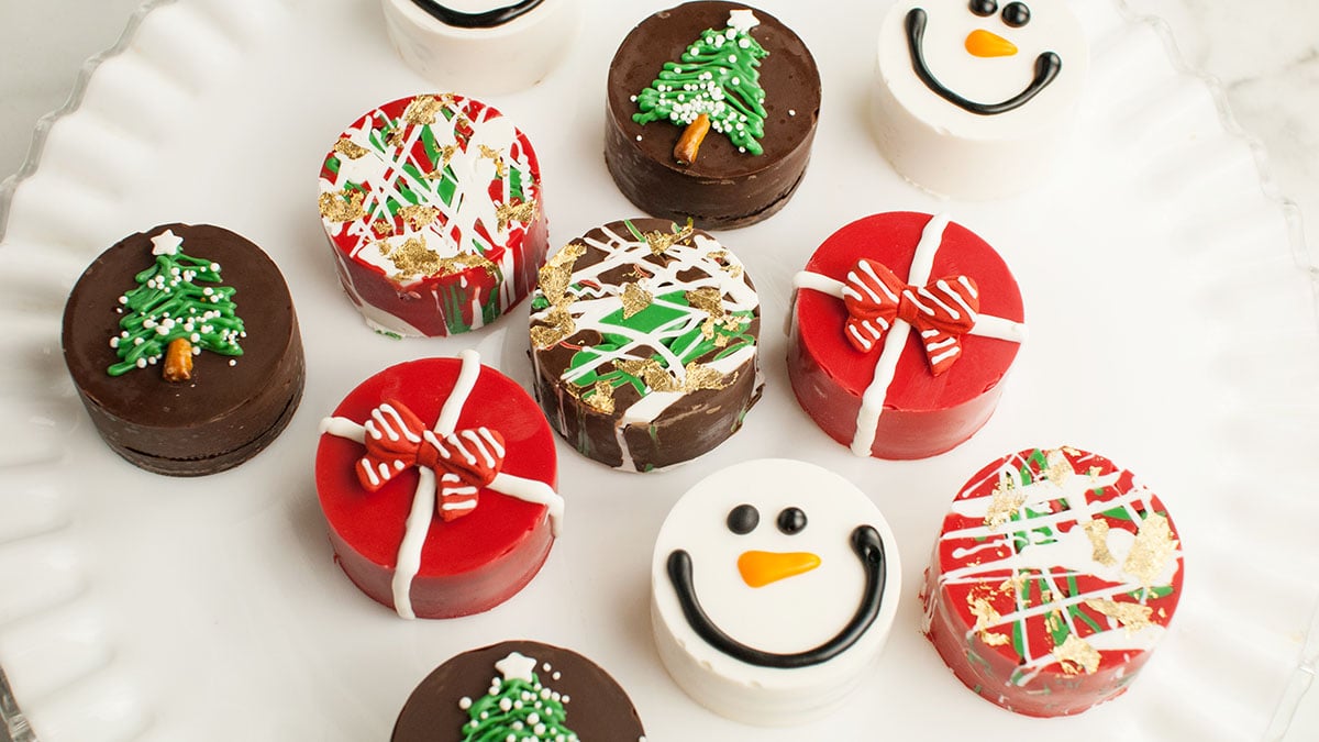 Image for Festive Chocolate Covered Oreo Christmas Cookies