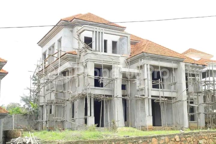 6 bedroom Apartment for sale Kira road  Kira Wakiso Central - 2