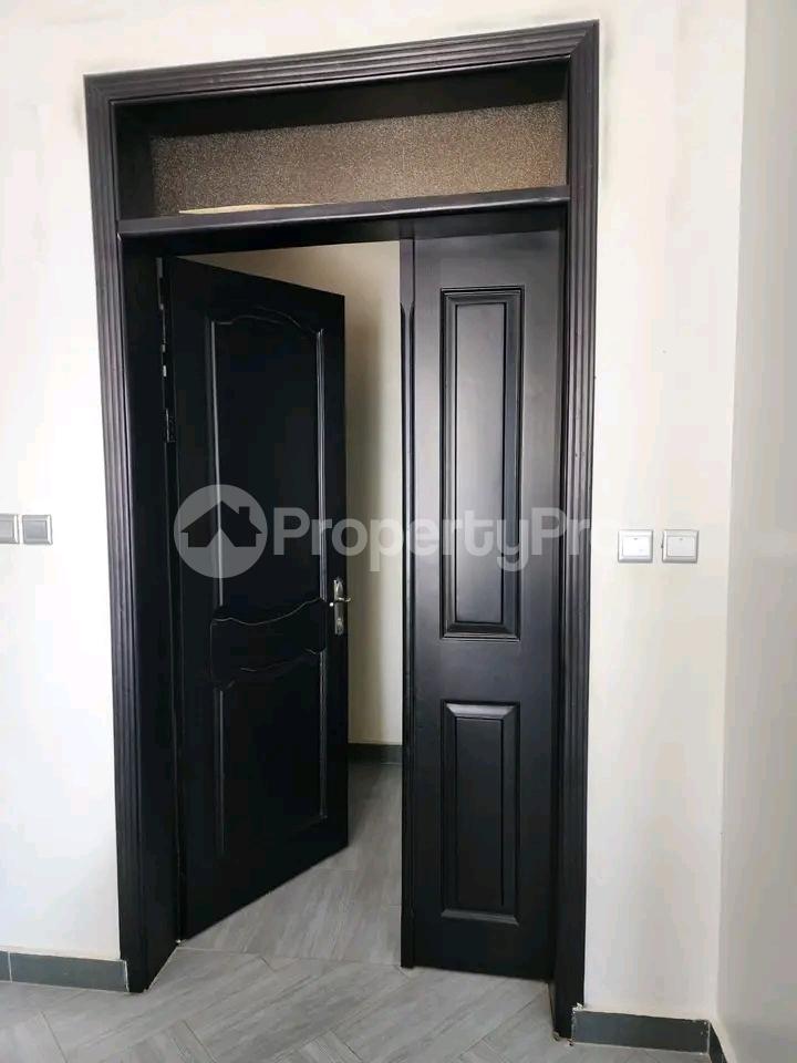 3 bedroom Bungalow Apartment for sale Kitende Entebbe road  Kampala Central - 3