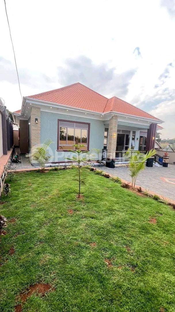 4 bedroom Bungalow Apartment for sale Bwebajja Entebbe road  Kampala Central - 7