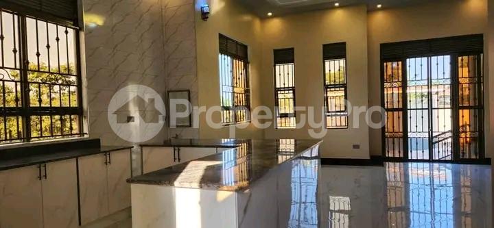 4 bedroom Bungalow Apartment for sale Bwebajja Entebbe road  Kampala Central - 1
