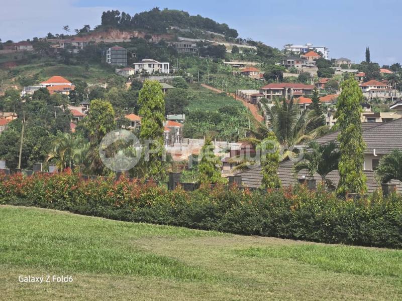 Land for sale Lubowa hill Kampala Central Kampala Central - 0