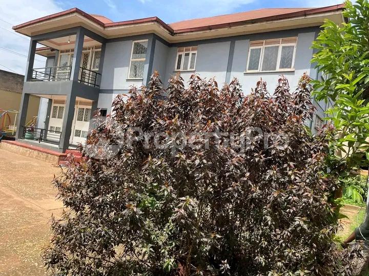 4 bedroom Apartment for sale Entebbe road  Kampala Central Kampala Central - 3