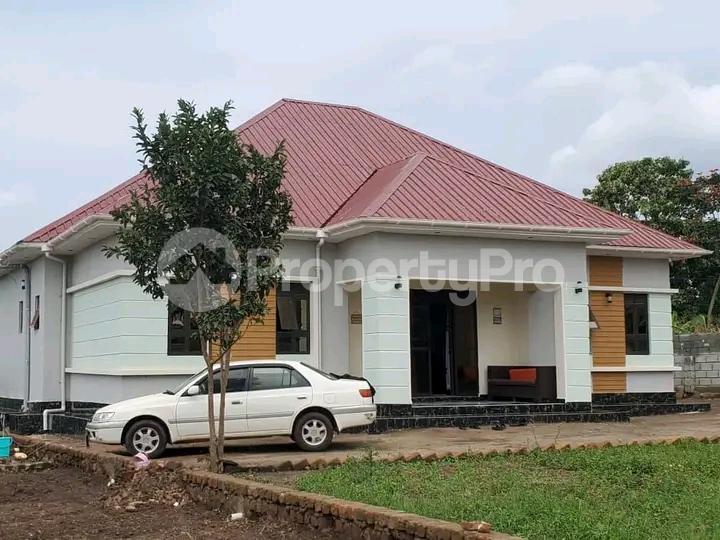3 bedroom Bungalow Apartment for sale Matunga gombe Kampala Central - 4
