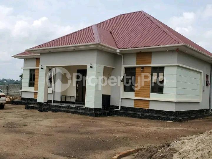 3 bedroom Bungalow Apartment for sale Matunga gombe Kampala Central - 0