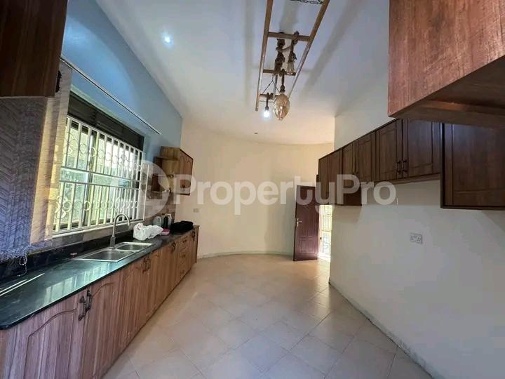 5 bedroom Bungalow Apartment for sale Najjera bulabira Kampala Central Kampala Central - 2