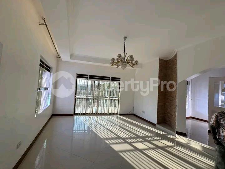 5 bedroom Bungalow Apartment for sale Najjera bulabira Kampala Central Kampala Central - 3