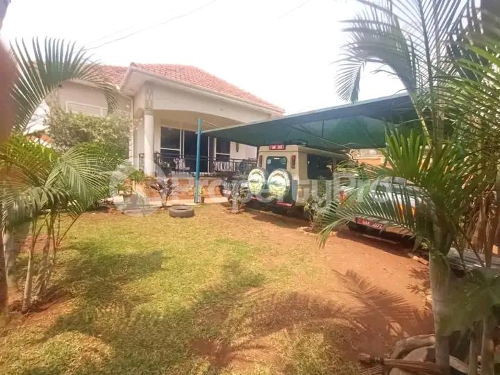 4 bedroom Bungalow Apartment for sale Najjera  Kampala Central - 0