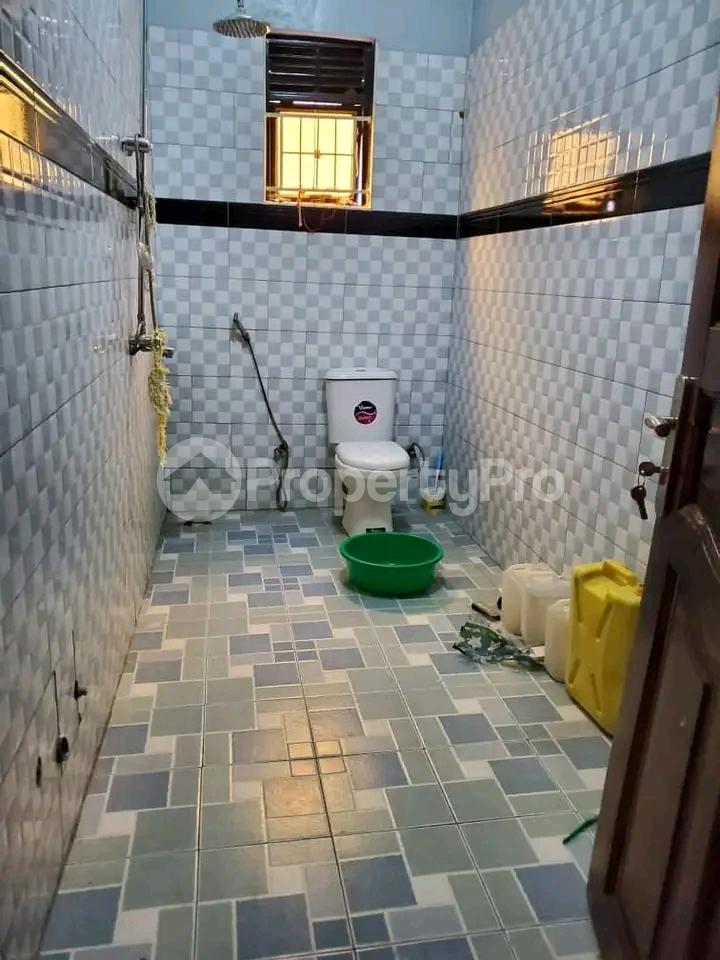 3 bedroom Bungalow Apartment for sale Matunga bombo road Gayaza Wakiso Central - 3
