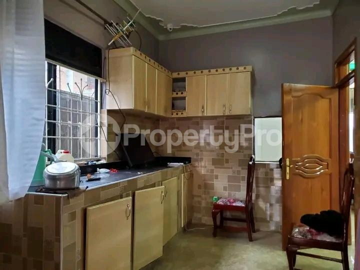3 bedroom Bungalow Apartment for sale Matunga bombo road Gayaza Wakiso Central - 5