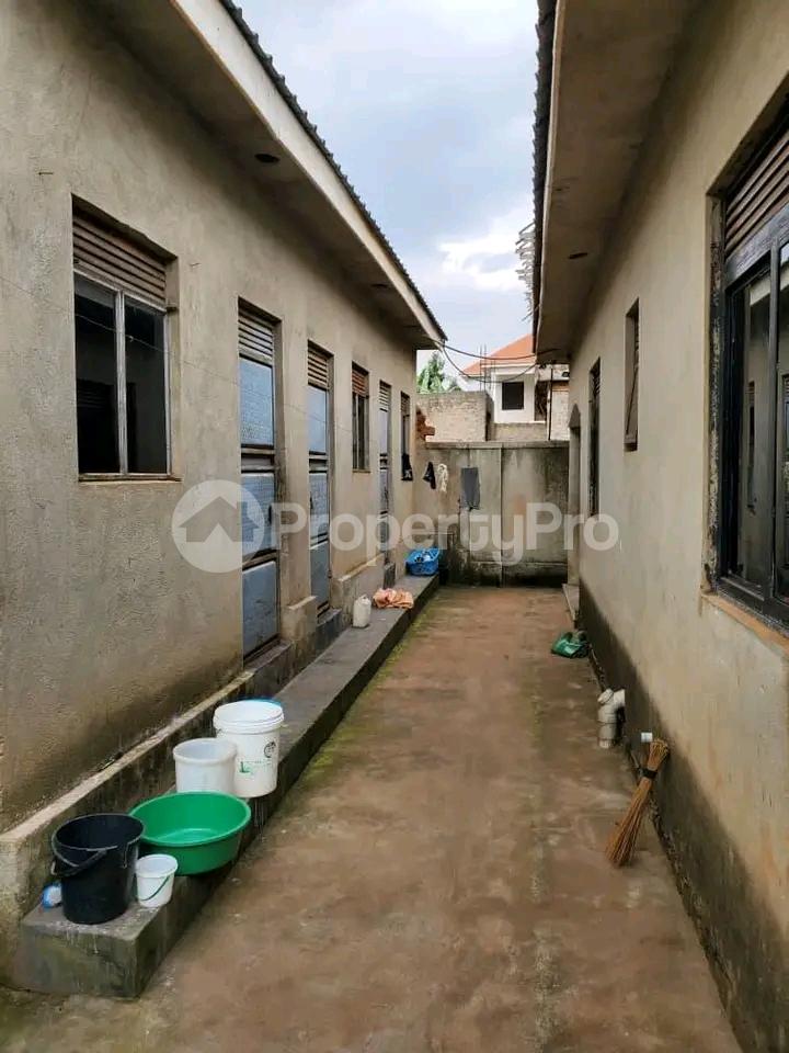 3 bedroom Bungalow Apartment for sale Matunga bombo road Gayaza Wakiso Central - 0
