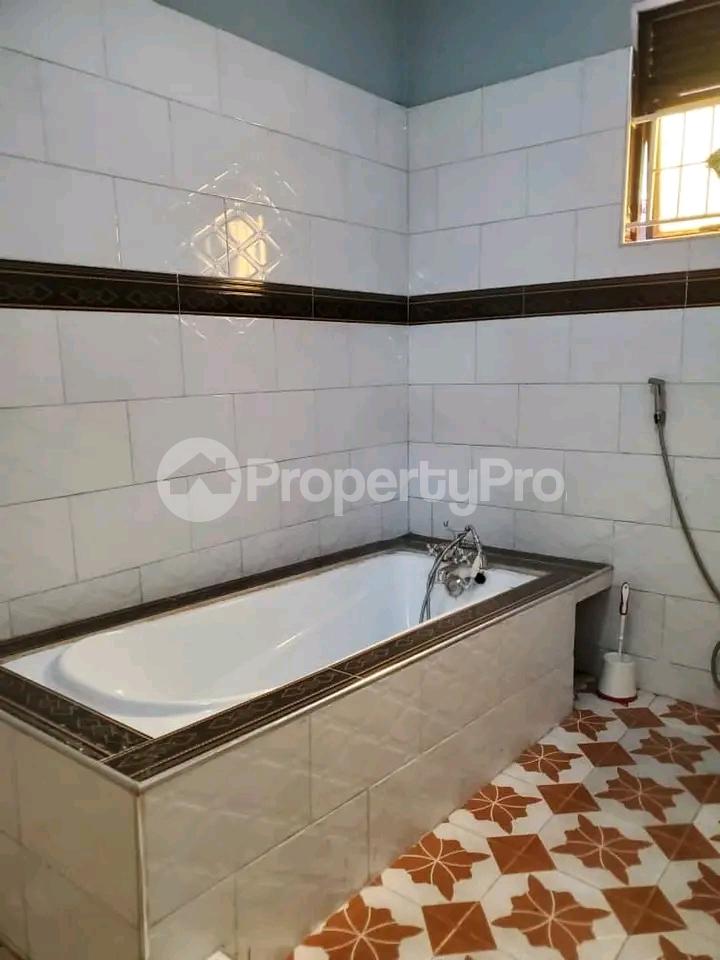 3 bedroom Bungalow Apartment for sale Matunga bombo road Gayaza Wakiso Central - 2