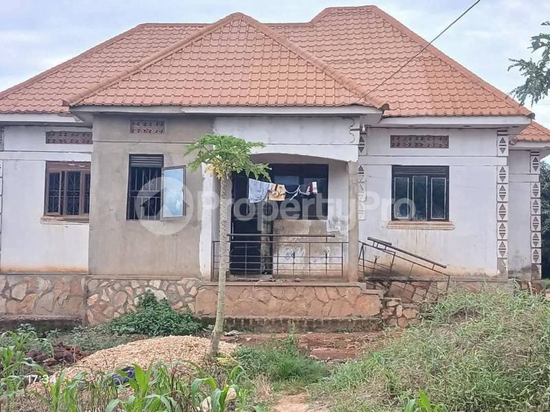 3 bedroom Villa for sale Matuga kavule Kawempe Wakiso Central - 6