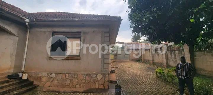 3 bedroom Bungalow Apartment for sale Najjera buwaate  Kampala Central - 5