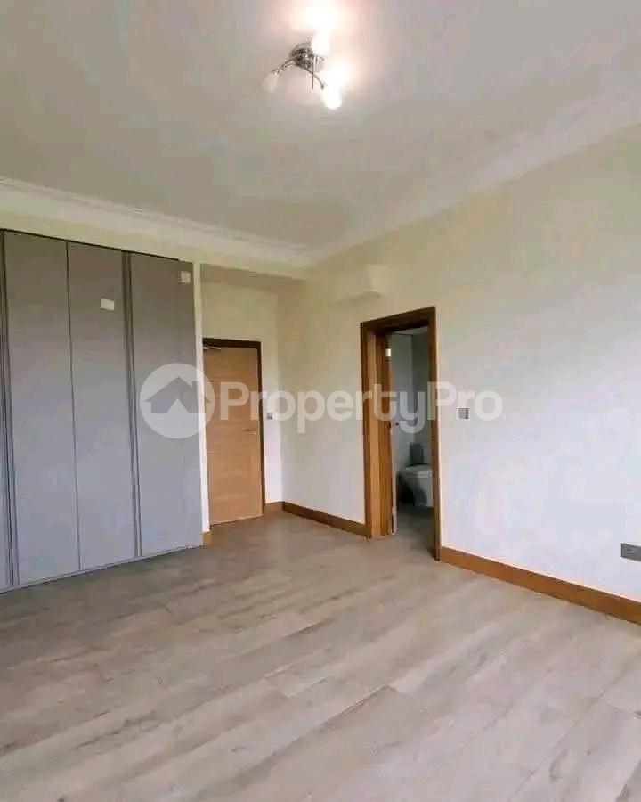 4 bedroom Apartment Block Apartment for sale Bugoloobi  Kampala Central - 3