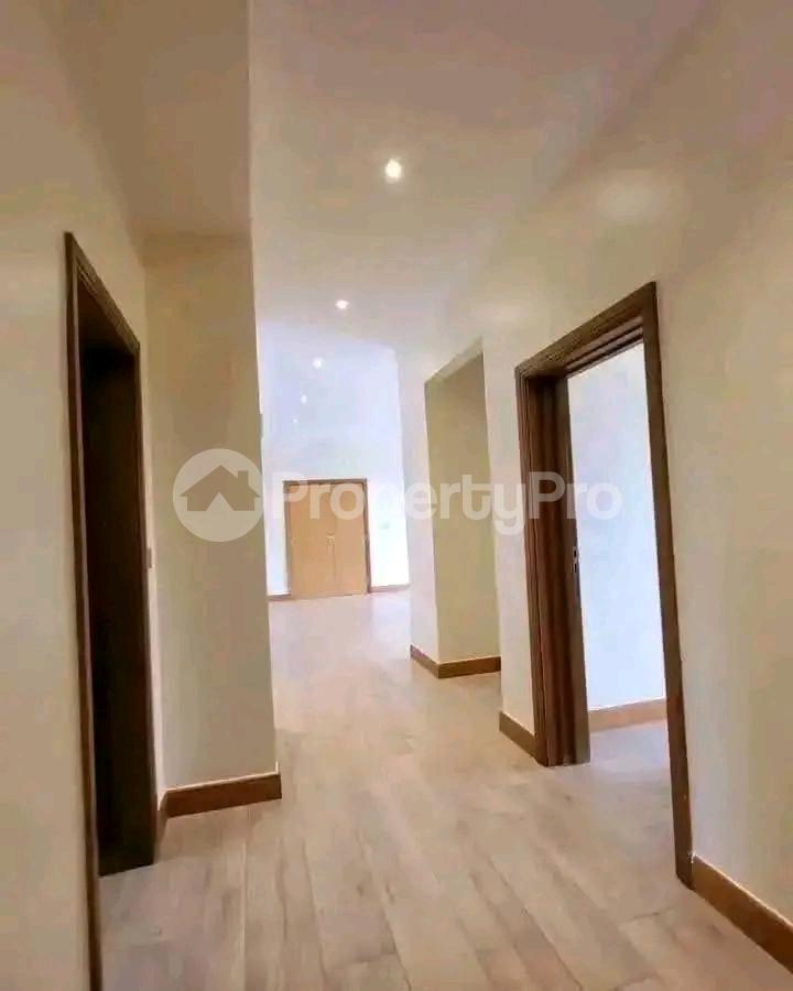 4 bedroom Apartment Block Apartment for sale Bugoloobi  Kampala Central - 0